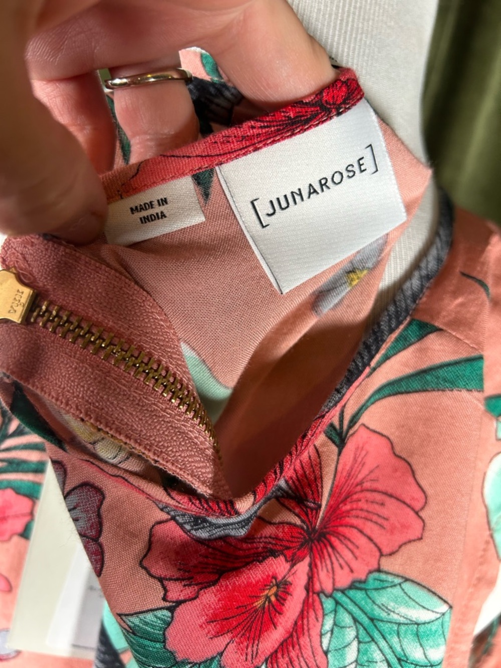 NWT Junarose Coral Floral Zip-Back Tank with Teal Leaves - Picture 7 of 9